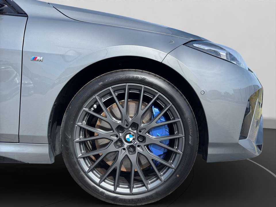 BMW 235 - Imagem 13