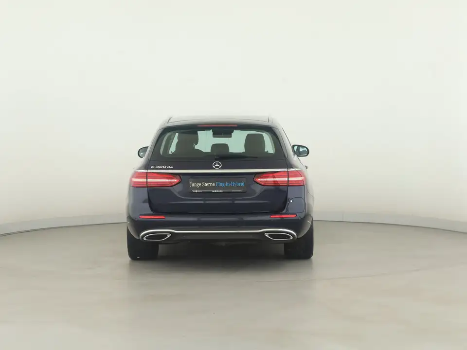 Mercedes-Benz E 300 - Imagem 2