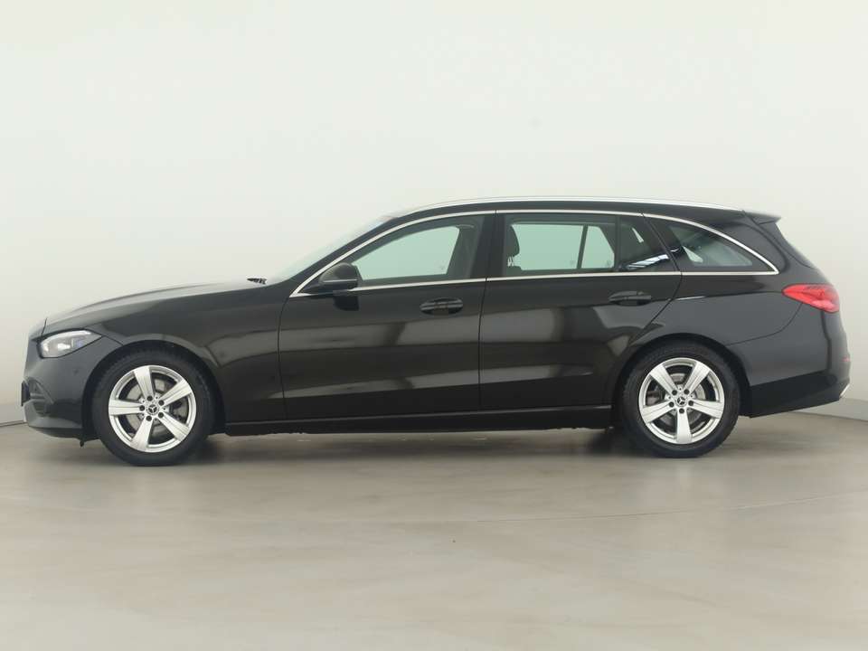 Mercedes-Benz C 220 - Imagem 8