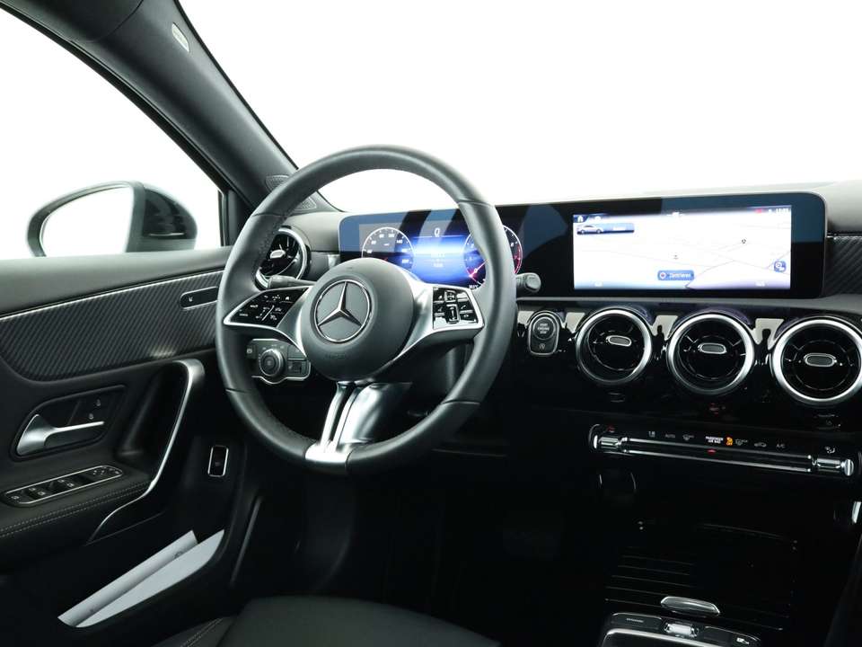 Mercedes-Benz A 180 - Imagem 11