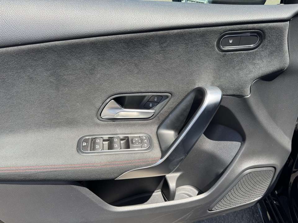 Mercedes-Benz A 200 - Imagem 9