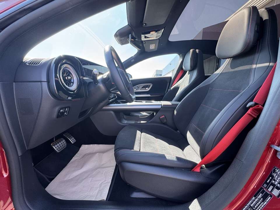 Mercedes-Benz CLA 350 - Imagem 10