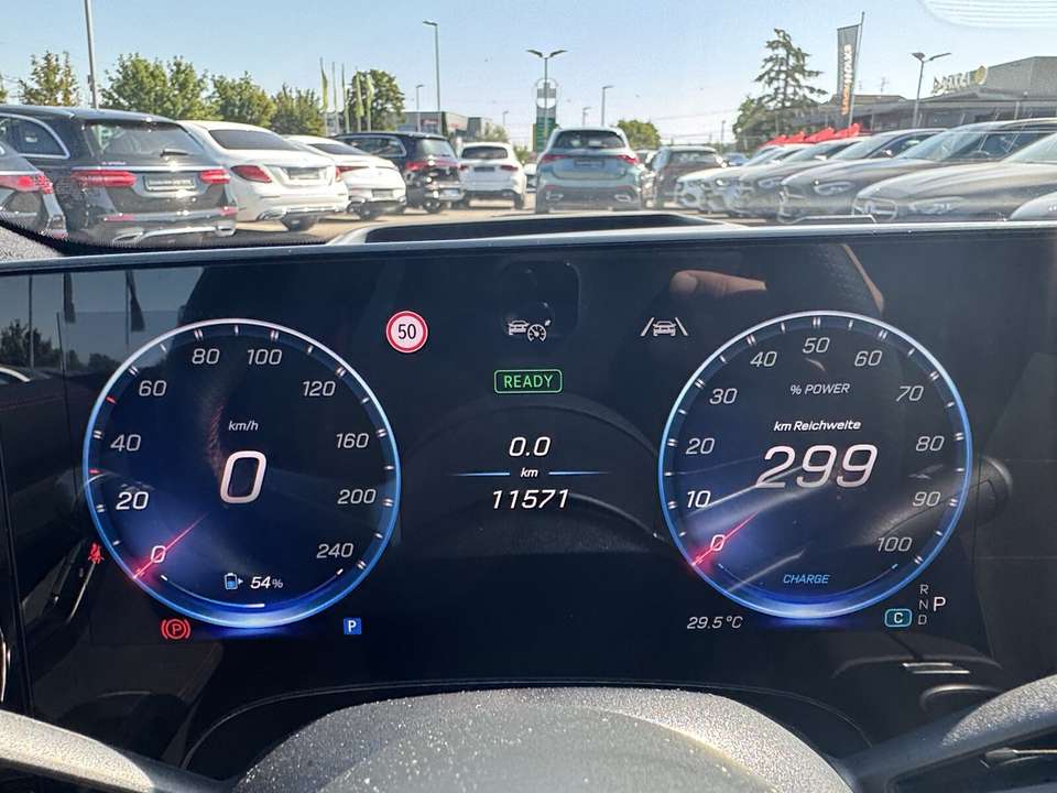 Mercedes-Benz CLA 350 - Imagem 14