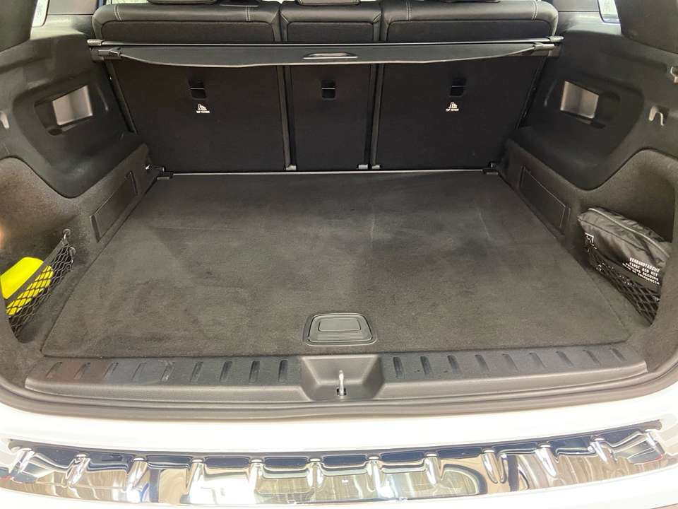 Mercedes-Benz EQB 250 - Imagem 8