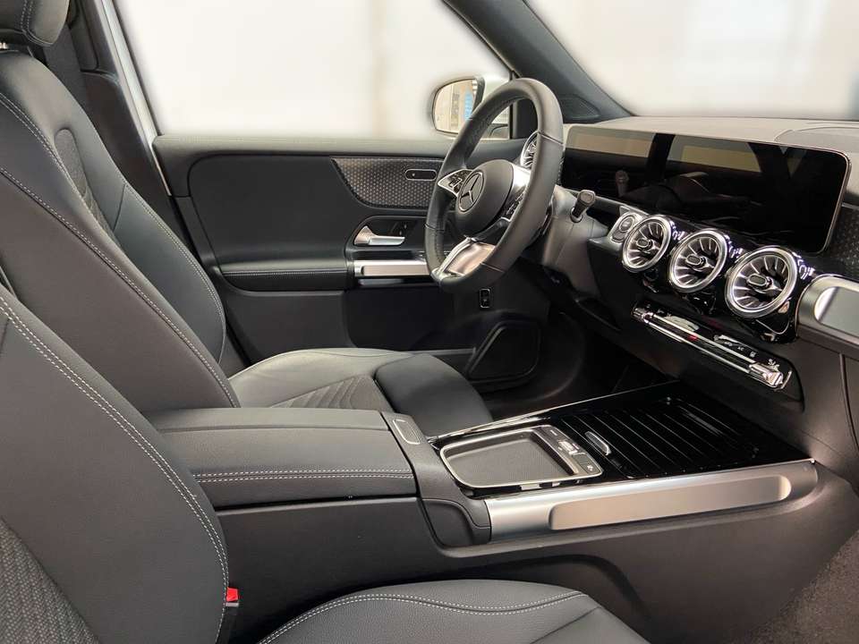Mercedes-Benz EQB 250 - Imagem 9