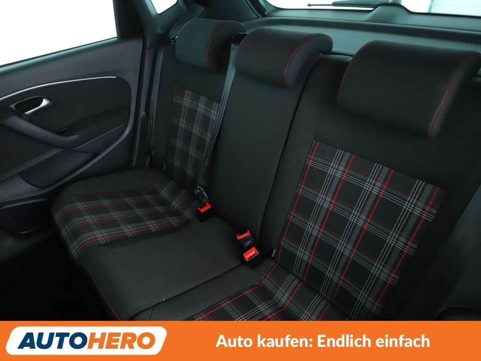 Volkswagen Polo - Imagem 14