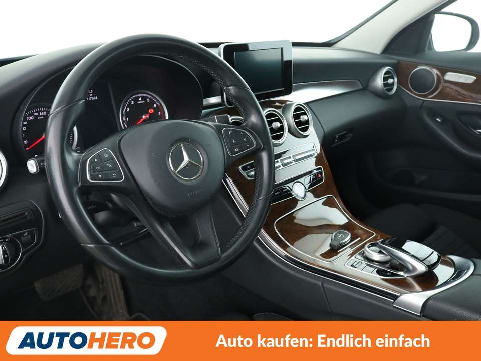 Mercedes-Benz C 250 - Imagem 11