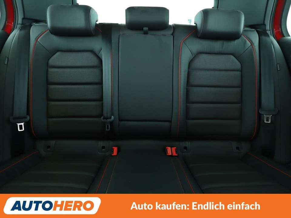Volkswagen Golf GTI - Imagem 15