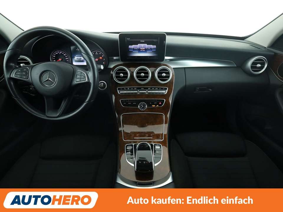 Mercedes-Benz C 250 - Imagem 12