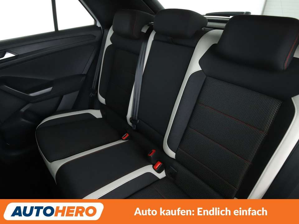 Volkswagen T-Roc - Imagem 14
