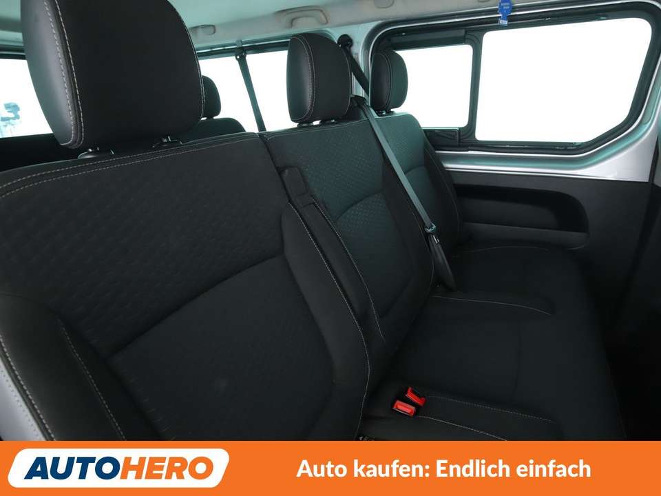 Opel Vivaro - Imagem 14