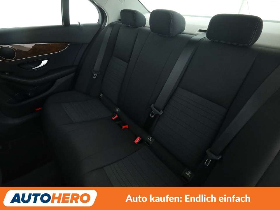 Mercedes-Benz C 250 - Imagem 14