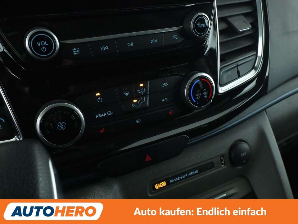 Ford Tourneo Custom - Imagem 13