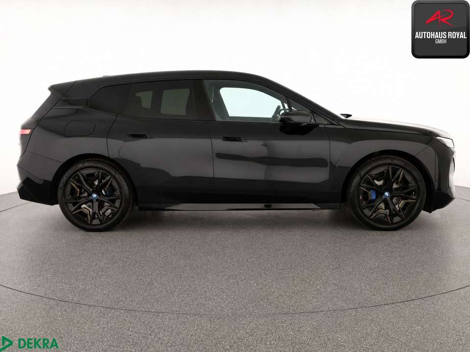 BMW iX - Imagem 6