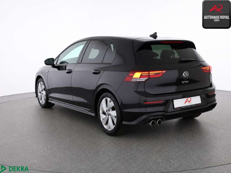 Volkswagen Golf - Imagem 3