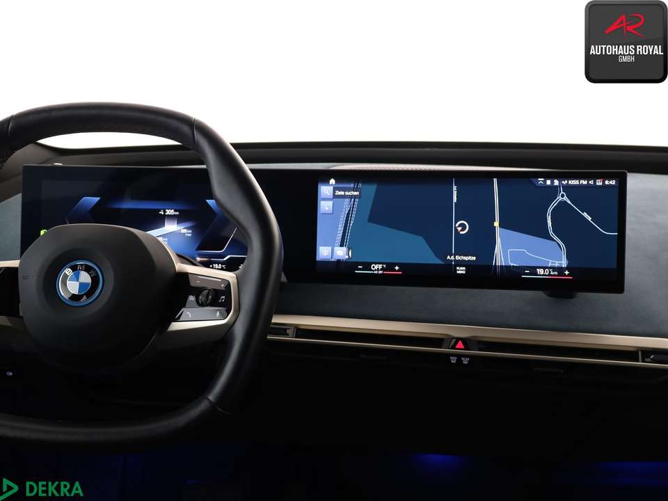BMW iX - Imagem 15
