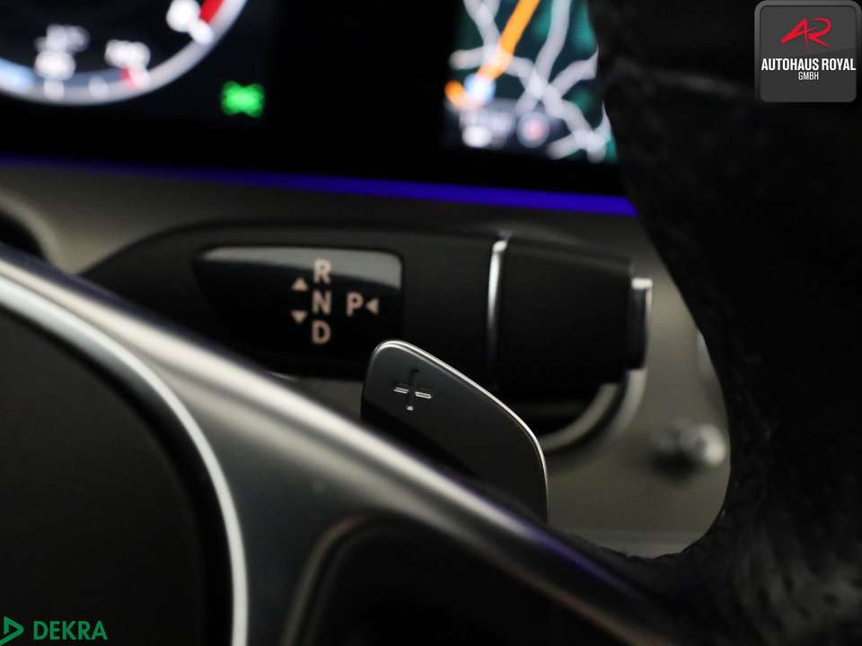 Mercedes-Benz E 200 - Imagem 14