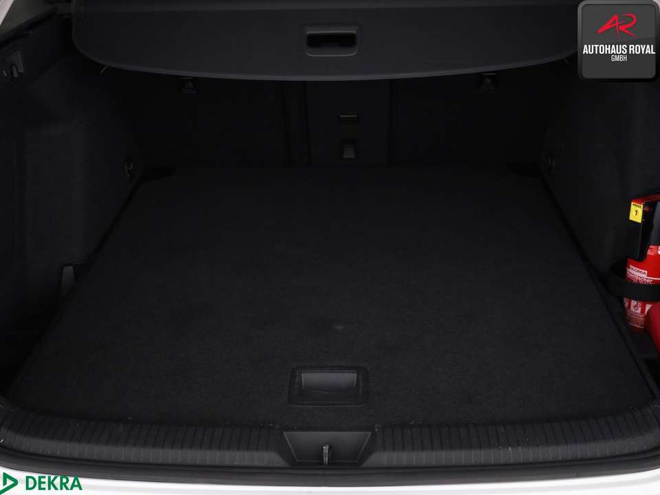 Volkswagen Golf - Imagem 13