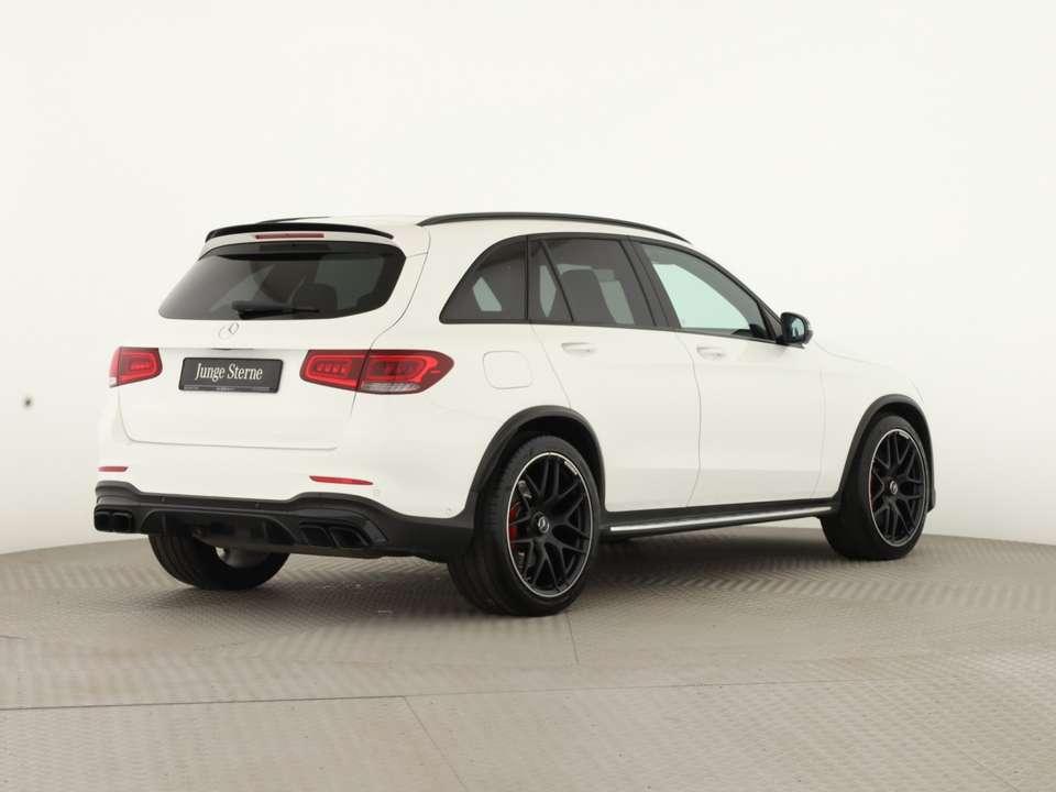 Mercedes-Benz GLC 63 AMG - Imagem 7