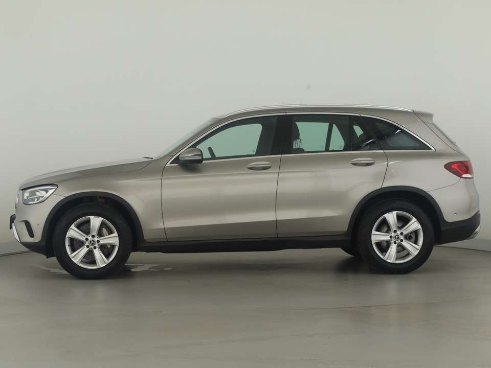 Mercedes-Benz GLC 400 - Imagem 8