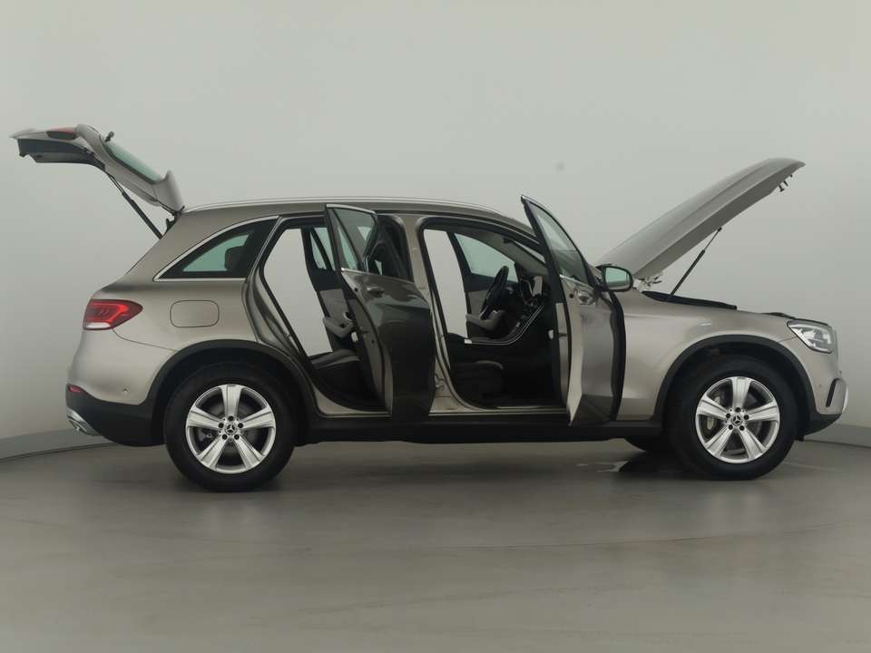 Mercedes-Benz GLC 400 - Imagem 9