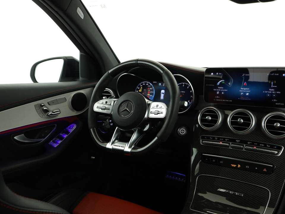Mercedes-Benz GLC 63 AMG - Imagem 11