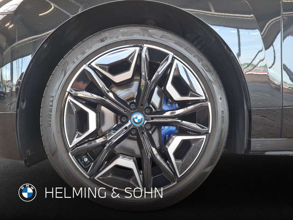 BMW iX - Imagem 7