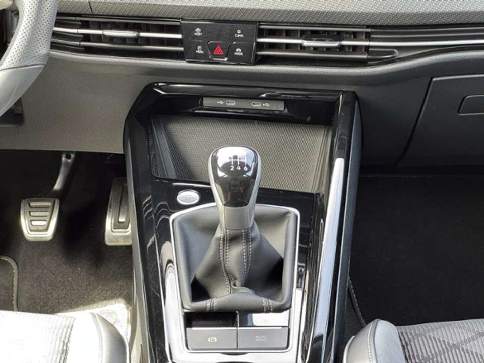 Volkswagen Golf R - Imagem 12