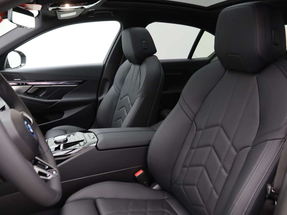 BMW i5 - Imagem 4