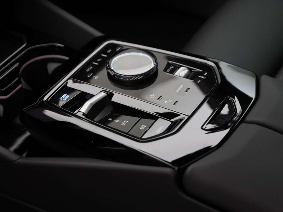 BMW i5 - Imagem 15