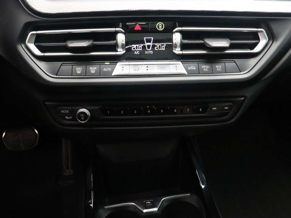 BMW 220 - Imagem 14