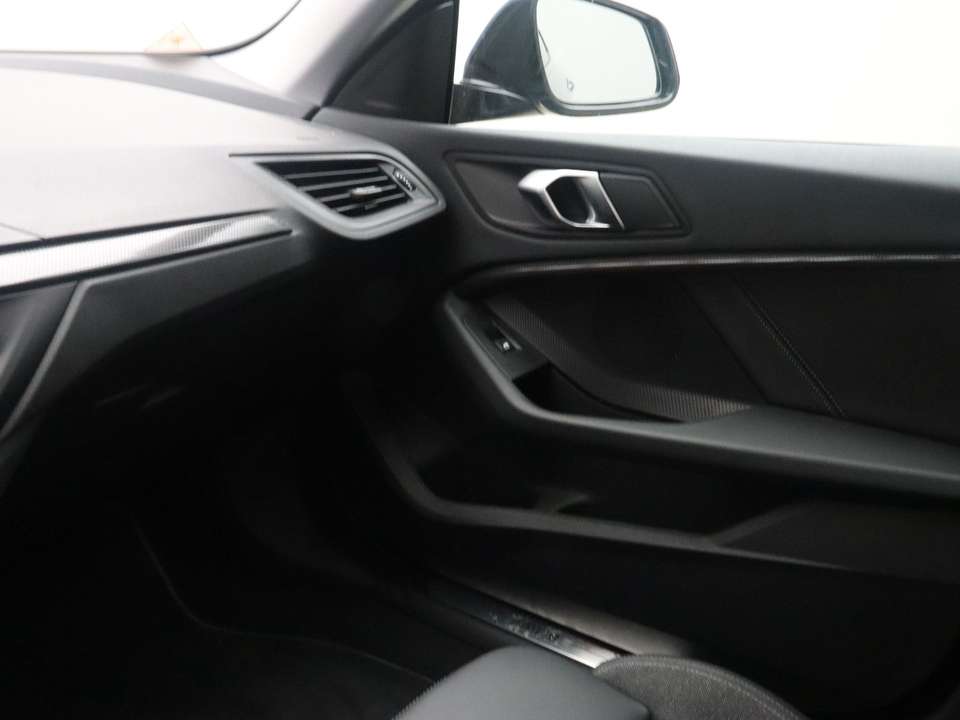BMW 218 - Imagem 14