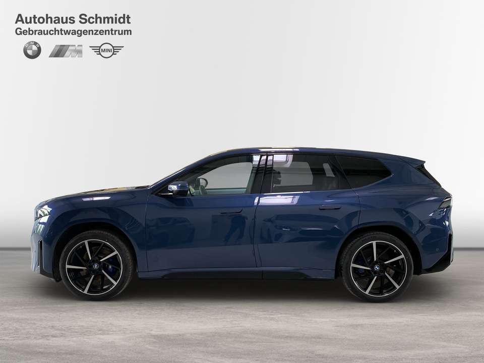 BMW iX3 - Imagem 2