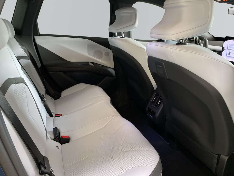 BMW iX3 - Imagem 10