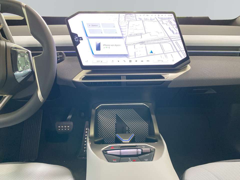 BMW iX3 - Imagem 13