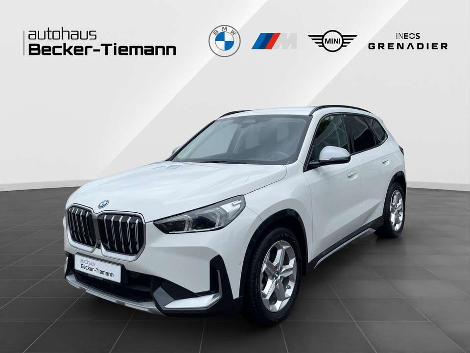 BMW iX - Imagem 1