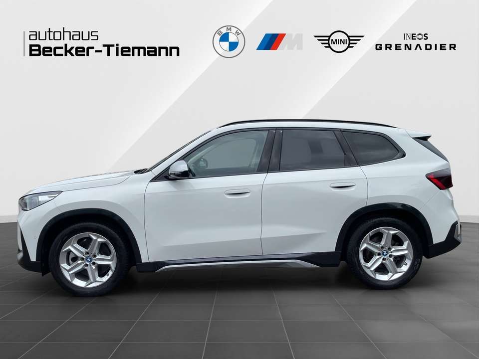 BMW iX - Imagem 3
