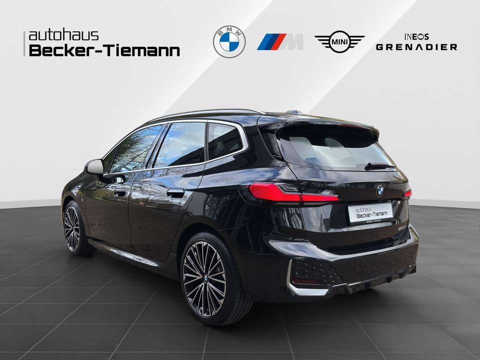 BMW 220 - Imagem 4