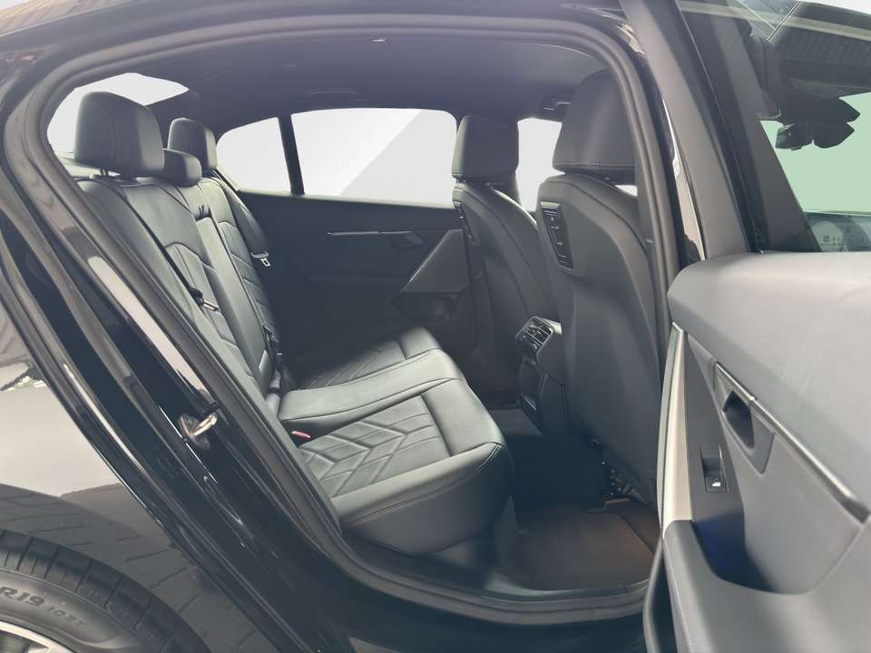 BMW 520 - Imagem 13
