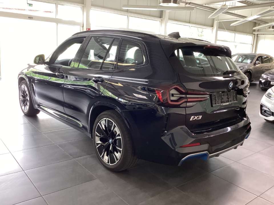 BMW iX3 - Imagem 5