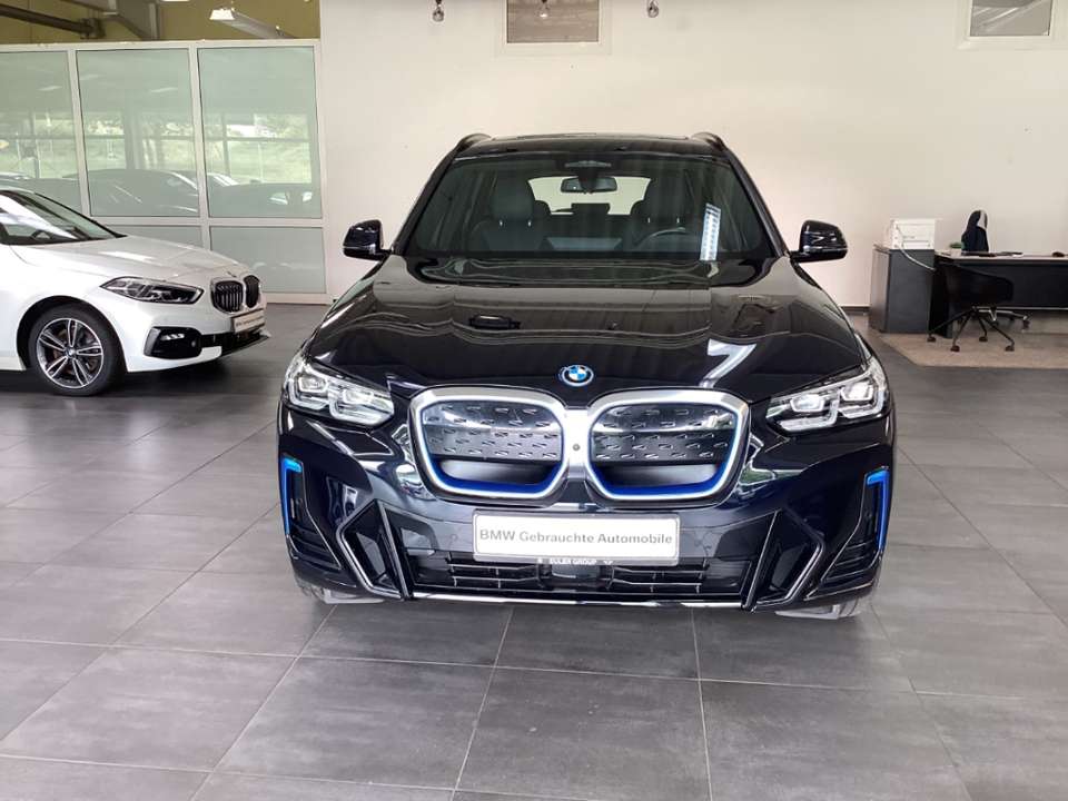 BMW iX3 - Imagem 10