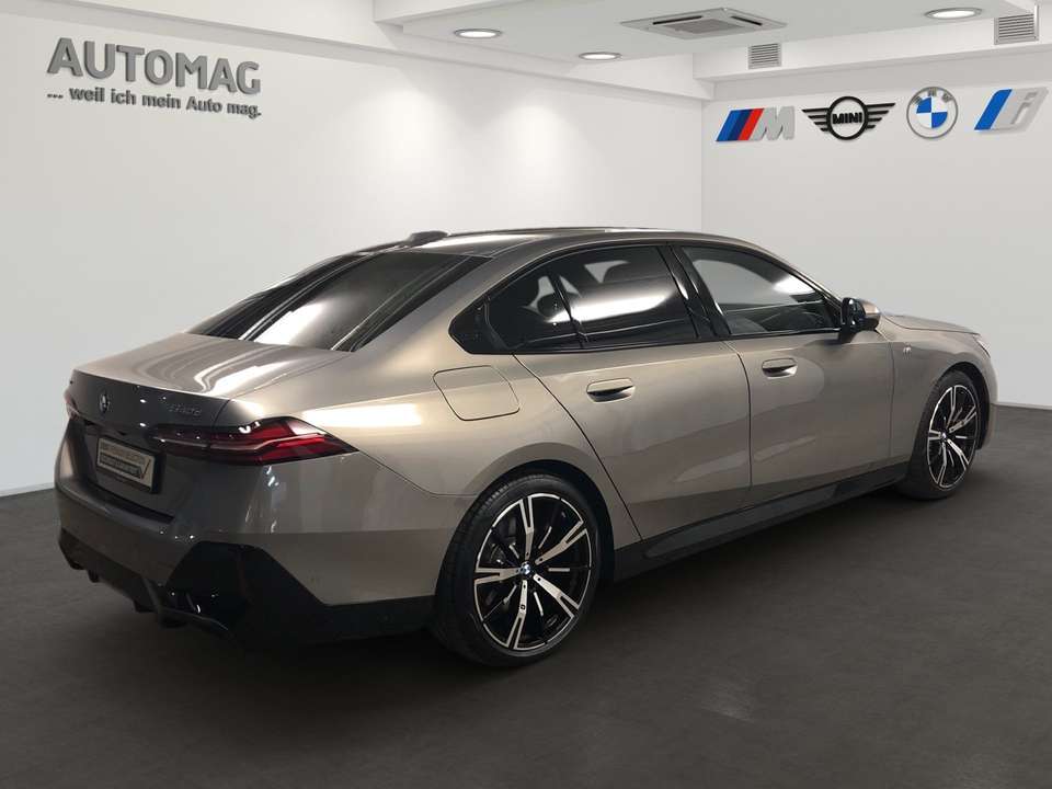 BMW 540 - Imagem 3