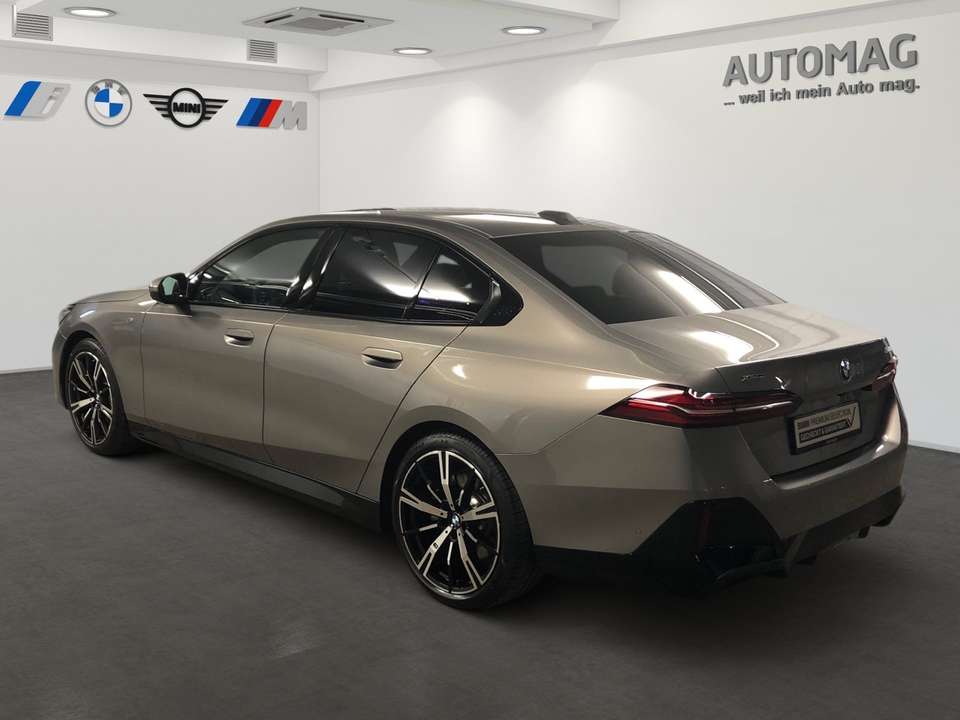 BMW 540 - Imagem 4