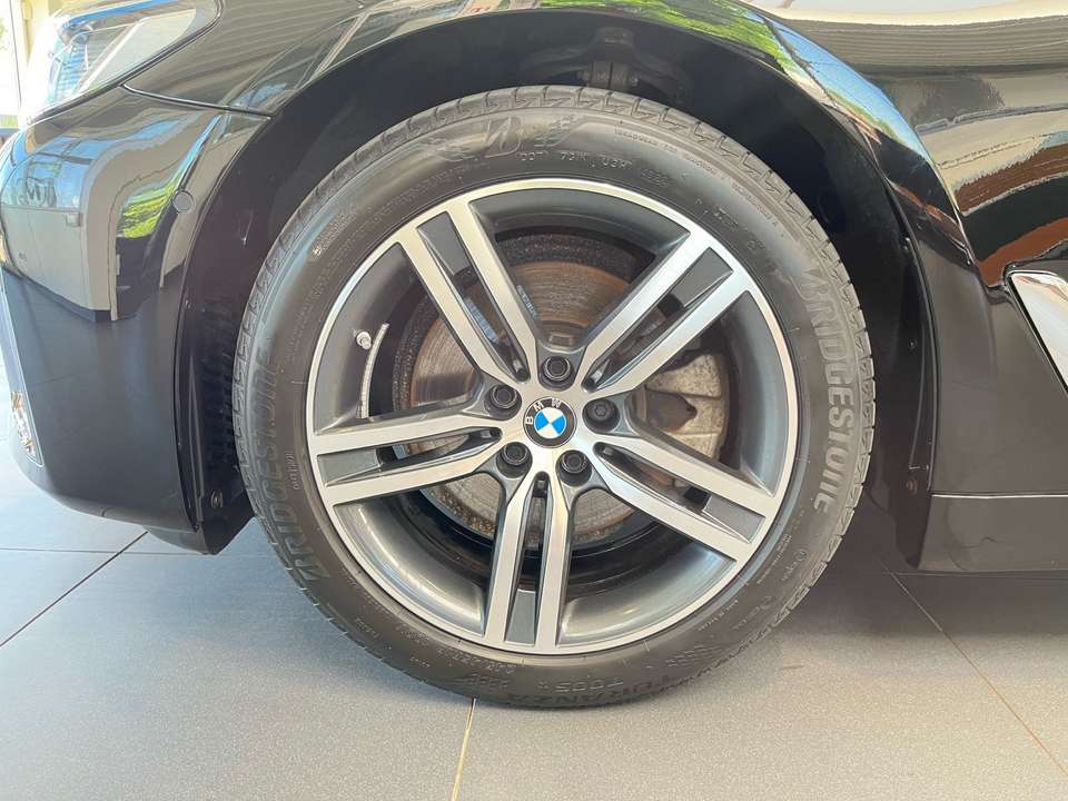 BMW 520 - Imagem 8