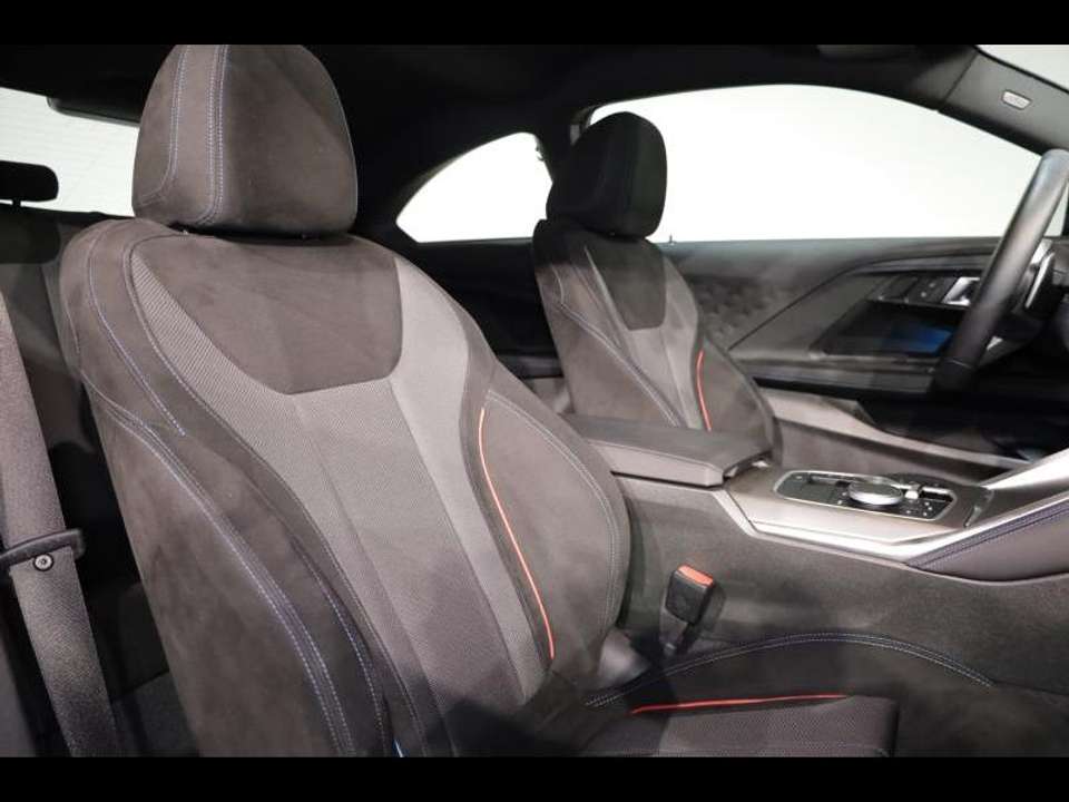 BMW 220 - Imagem 11