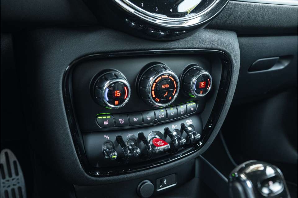 MINI Cooper Clubman - Imagem 13
