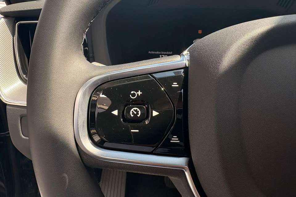 Volvo XC60 - Imagem 13
