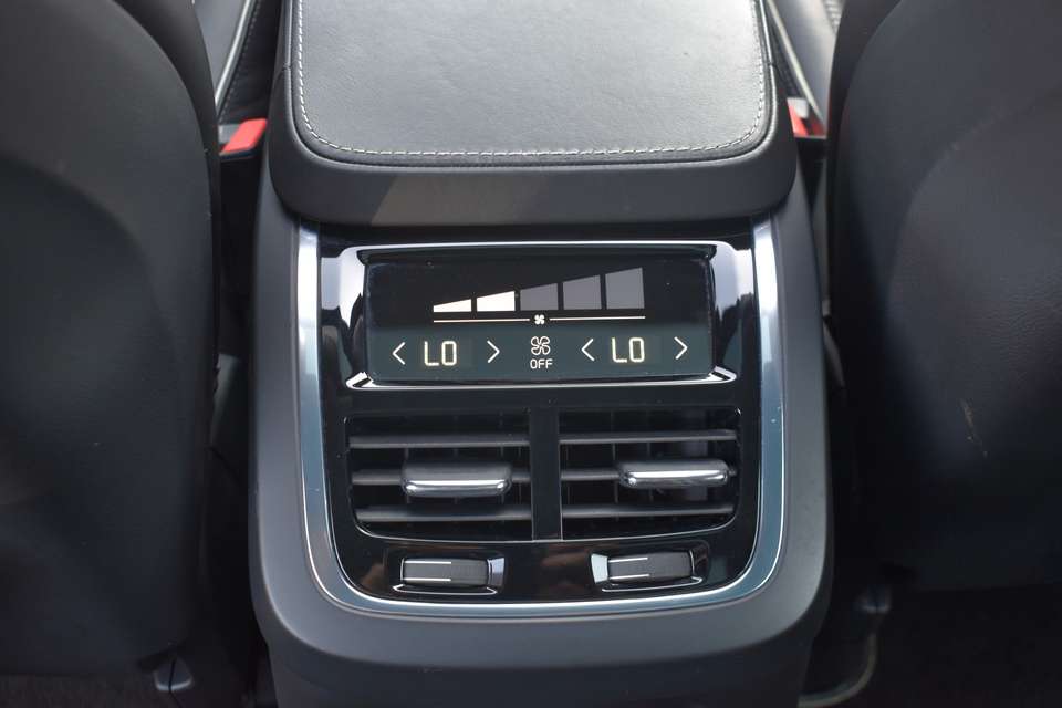 Volvo XC90 - Imagem 10