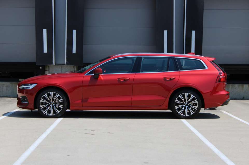 Volvo V60 - Imagem 2