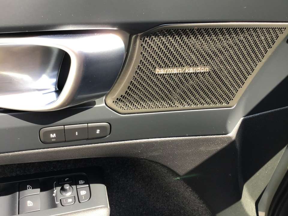 Volvo C40 - Imagem 18